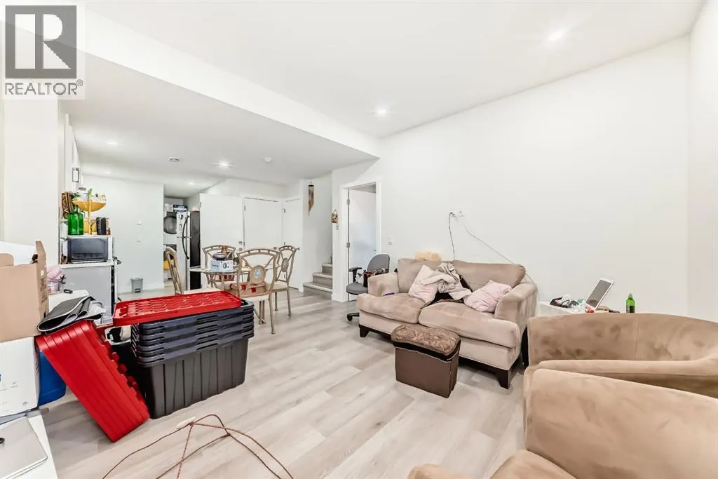 110 Corner Meadows Grove NE