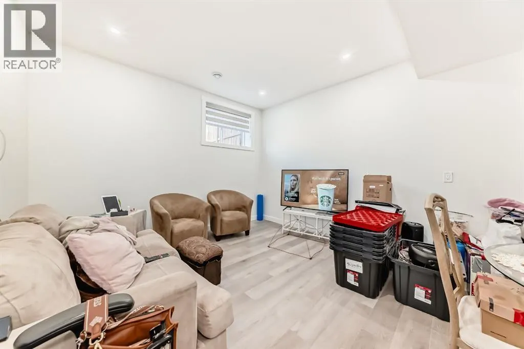 110 Corner Meadows Grove NE