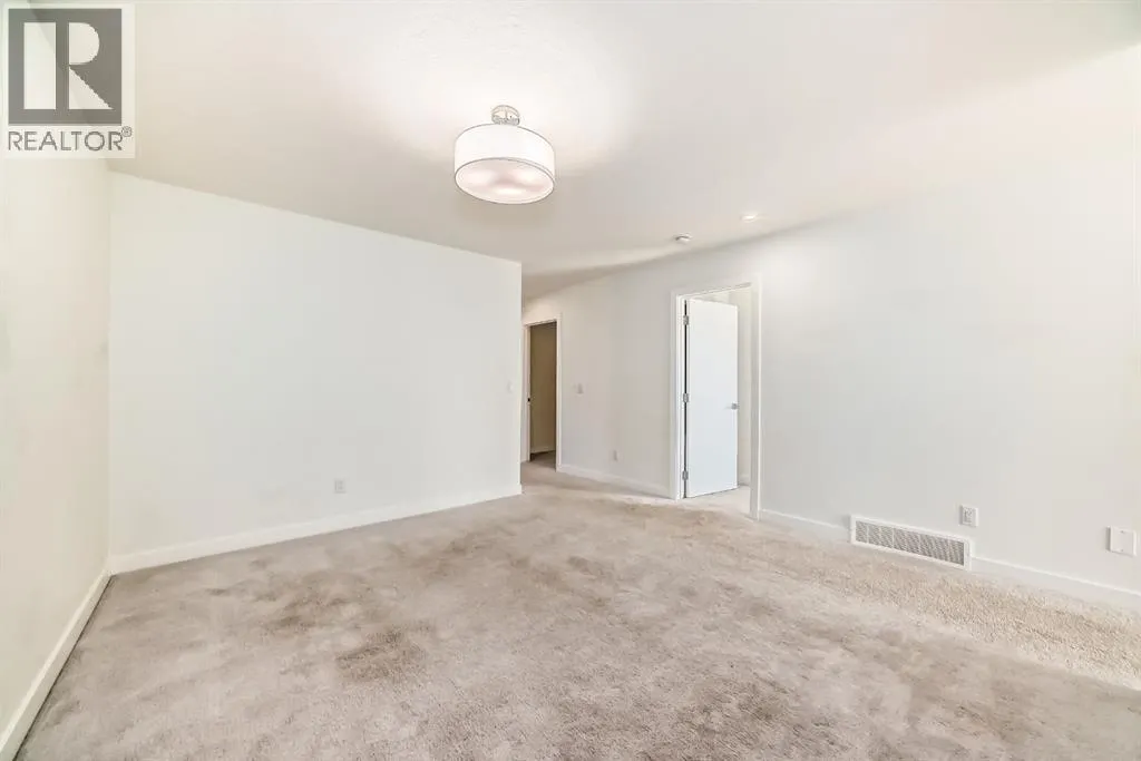110 Corner Meadows Grove NE