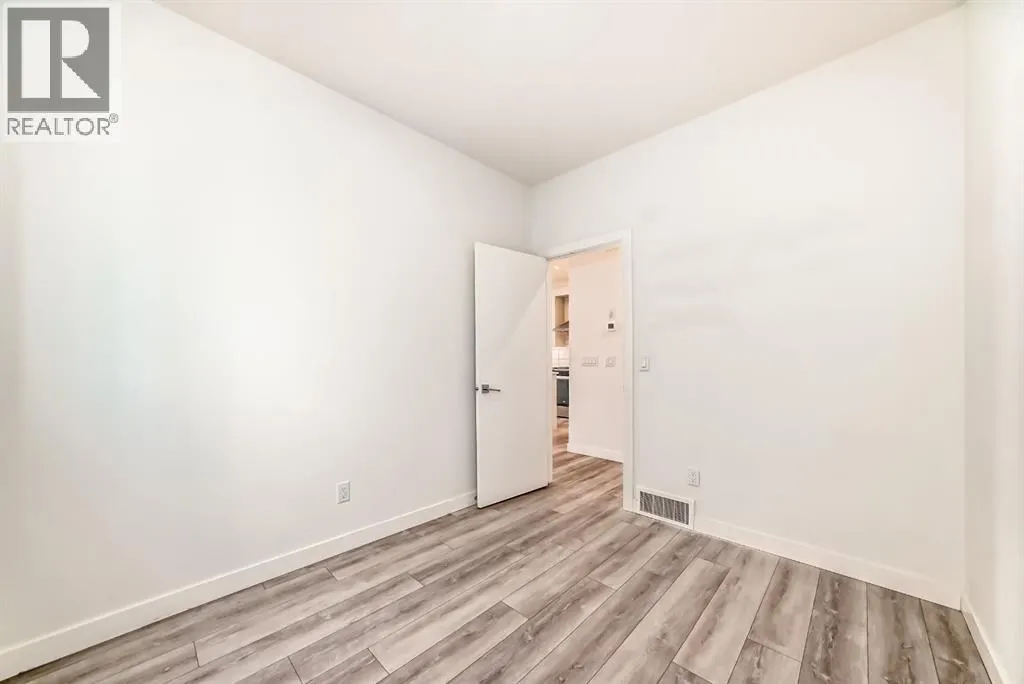 110 Corner Meadows Grove NE