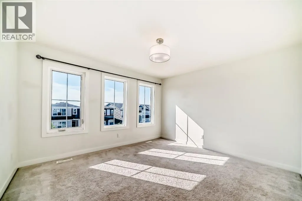 110 Corner Meadows Grove NE