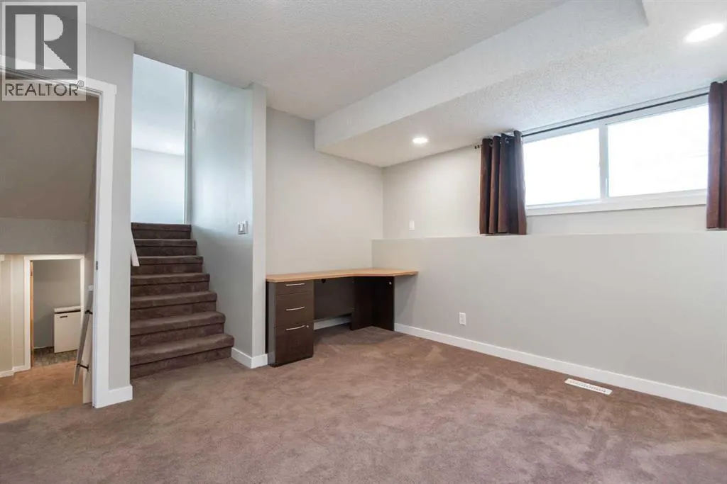 19 Glendale Boulevard