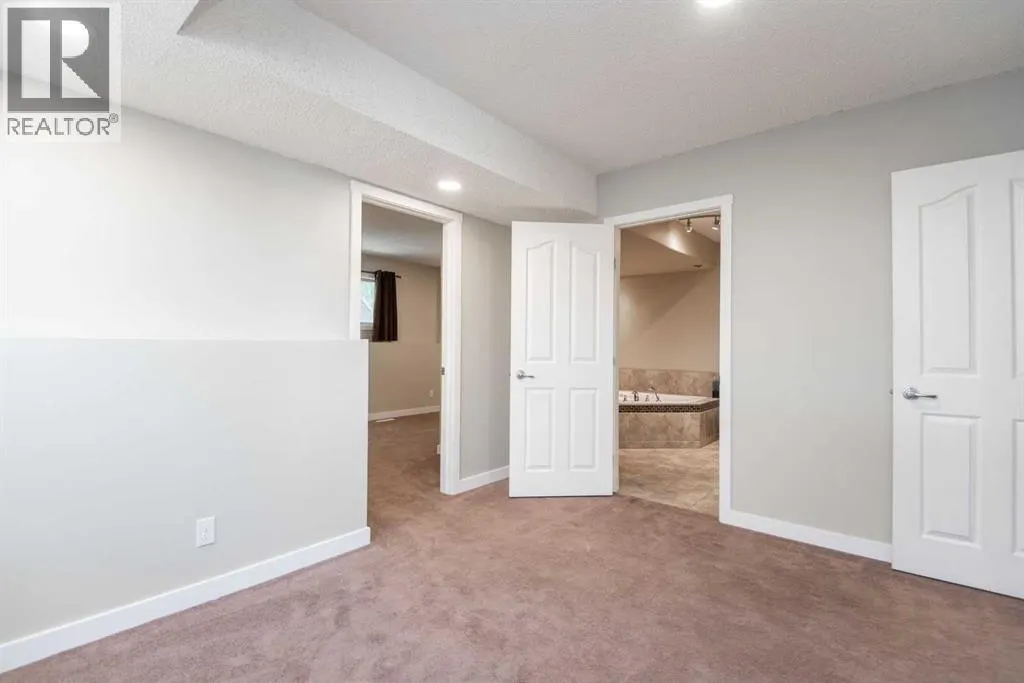 19 Glendale Boulevard