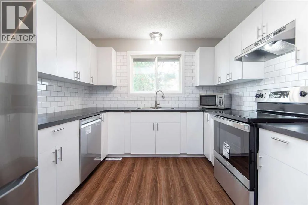 19 Glendale Boulevard