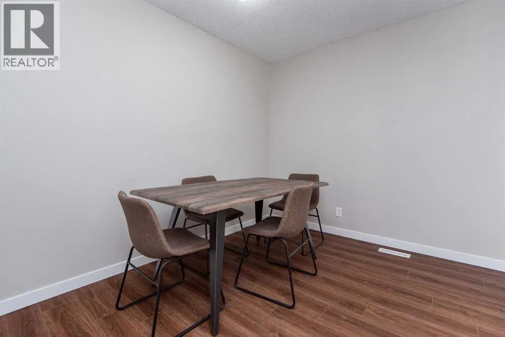 19 Glendale Boulevard