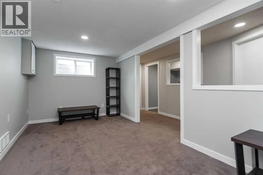 19 Glendale Boulevard