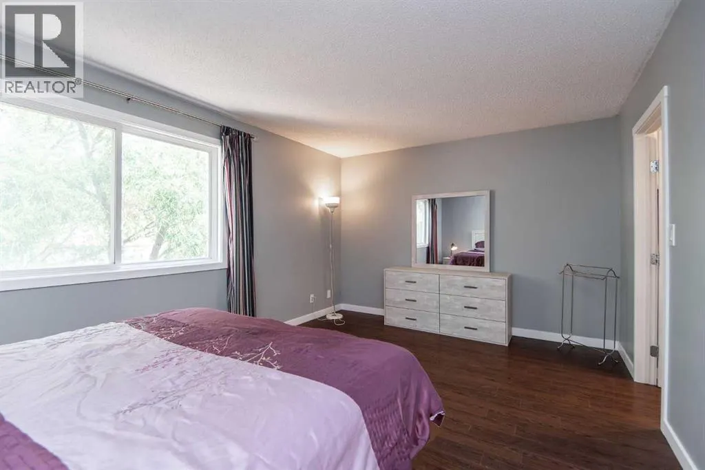 19 Glendale Boulevard