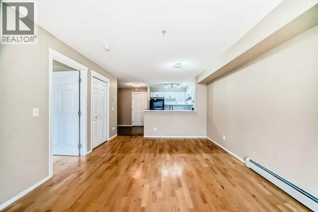 8106, 70 Panamount Drive NW