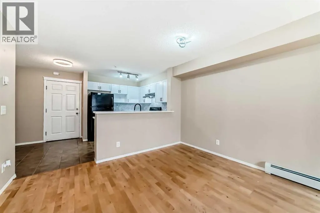 8106, 70 Panamount Drive NW