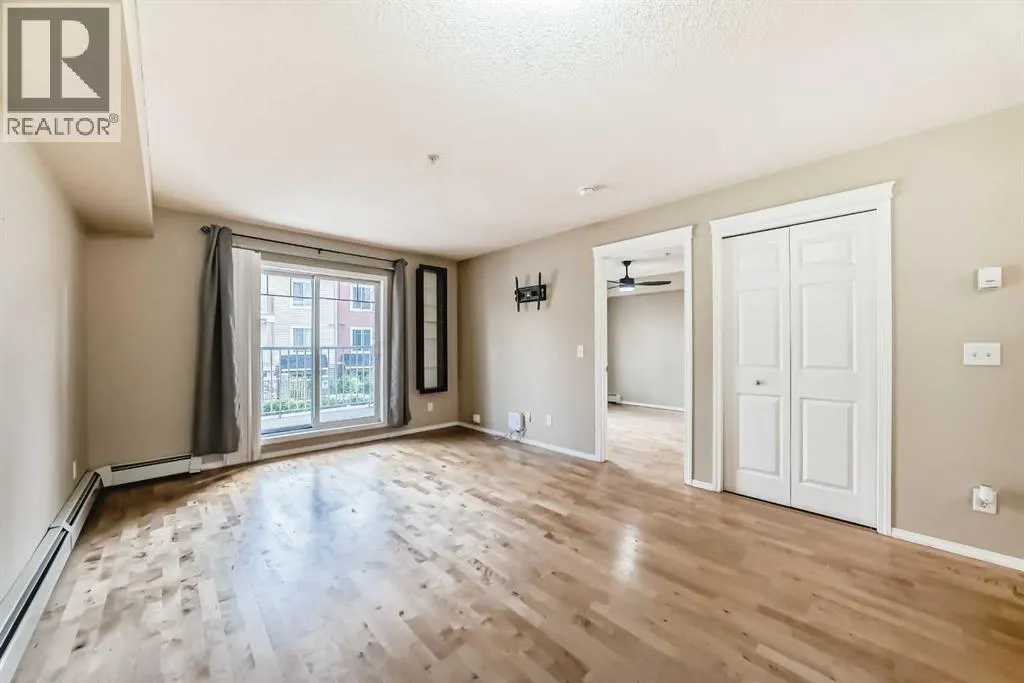 8106, 70 Panamount Drive NW