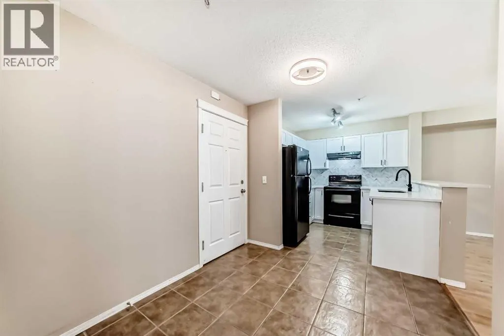 8106, 70 Panamount Drive NW