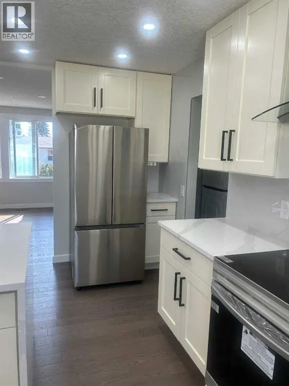 4112 Maryvale Drive NE