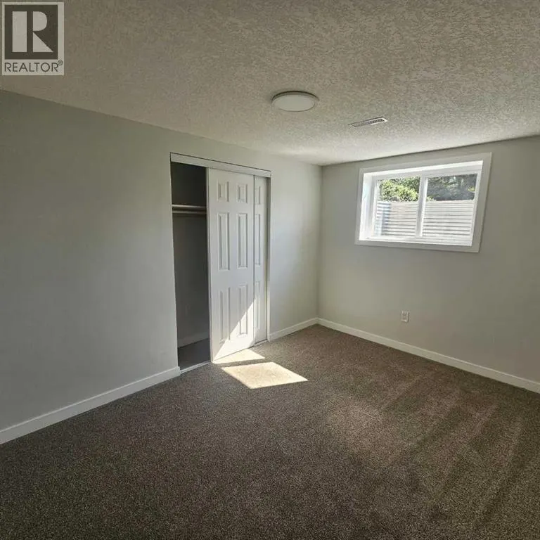 4112 Maryvale Drive NE