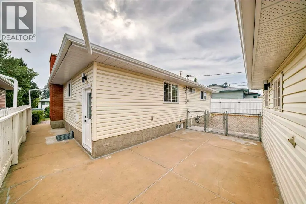 4112 Maryvale Drive NE