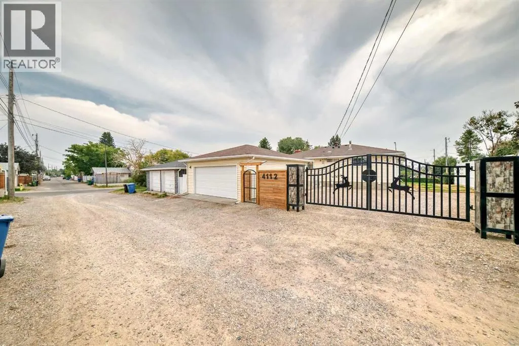 4112 Maryvale Drive NE