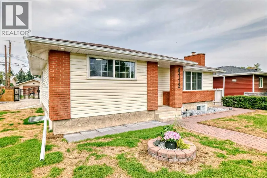 4112 Maryvale Drive NE