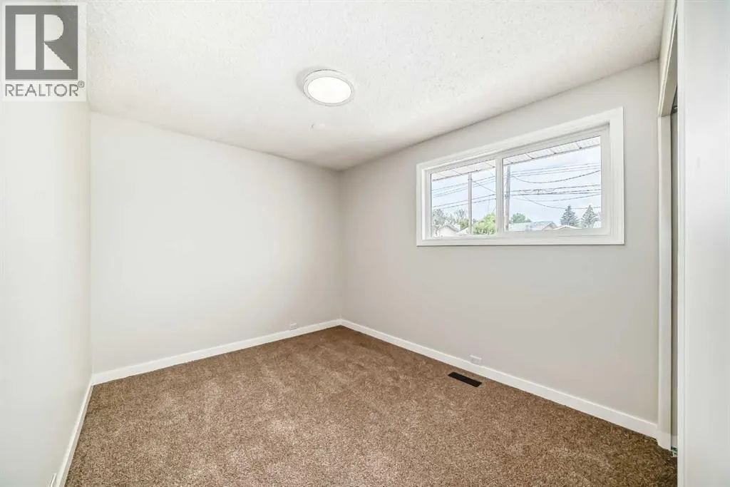4112 Maryvale Drive NE