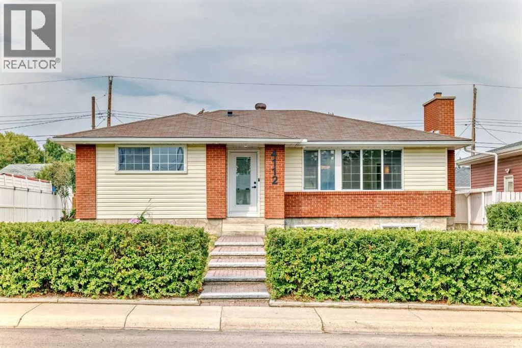 4112 Maryvale Drive NE