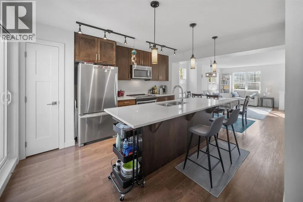 139 Evanscrest Gardens NW
