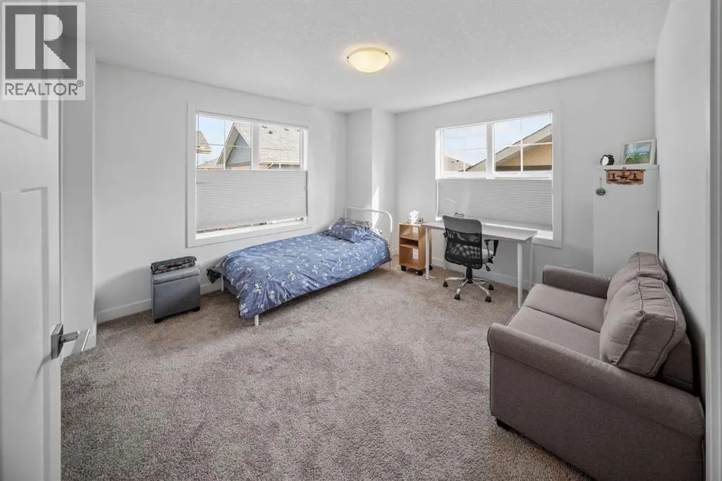 139 Evanscrest Gardens NW