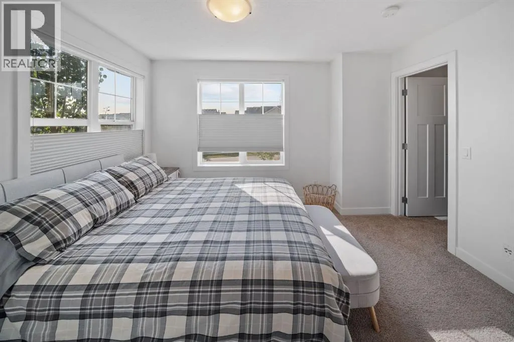139 Evanscrest Gardens NW