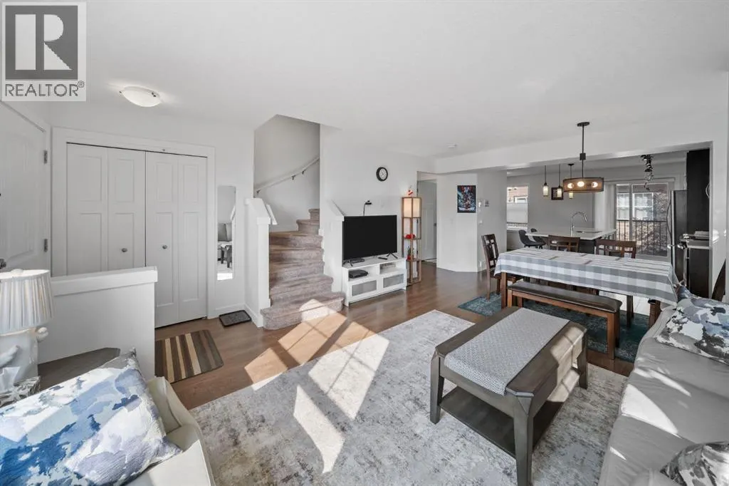 139 Evanscrest Gardens NW