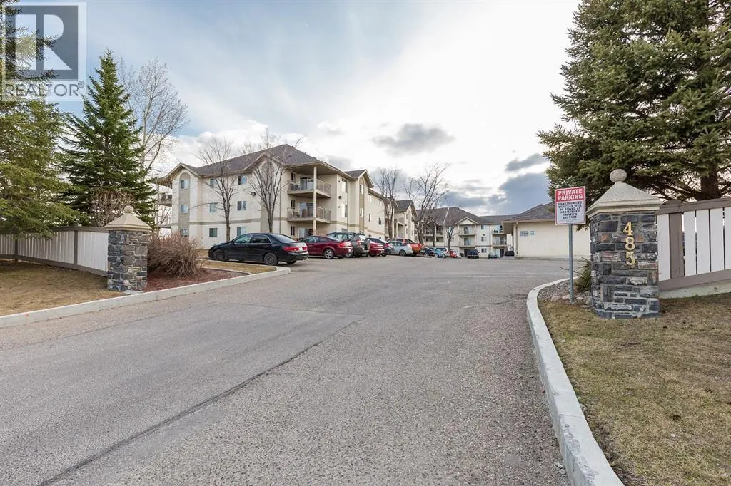 108, 485 Red Crow Boulevard W