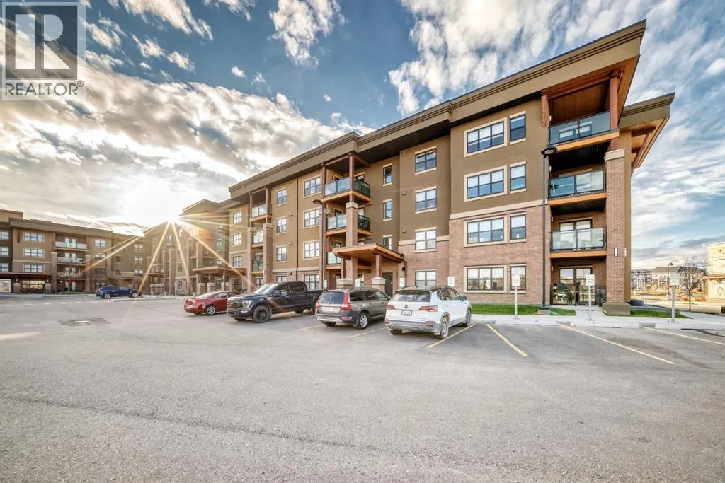 2110, 10 Market Boulevard SE