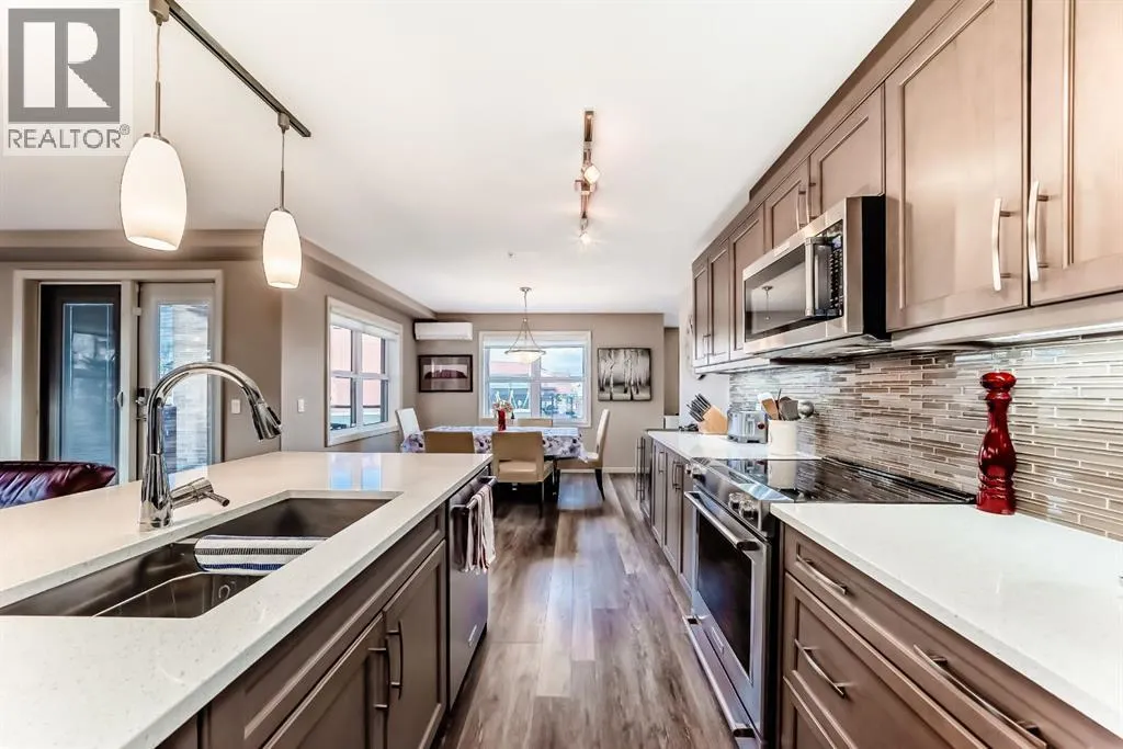 2110, 10 Market Boulevard SE