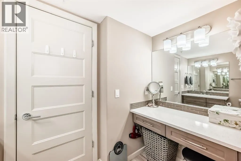 2110, 10 Market Boulevard SE