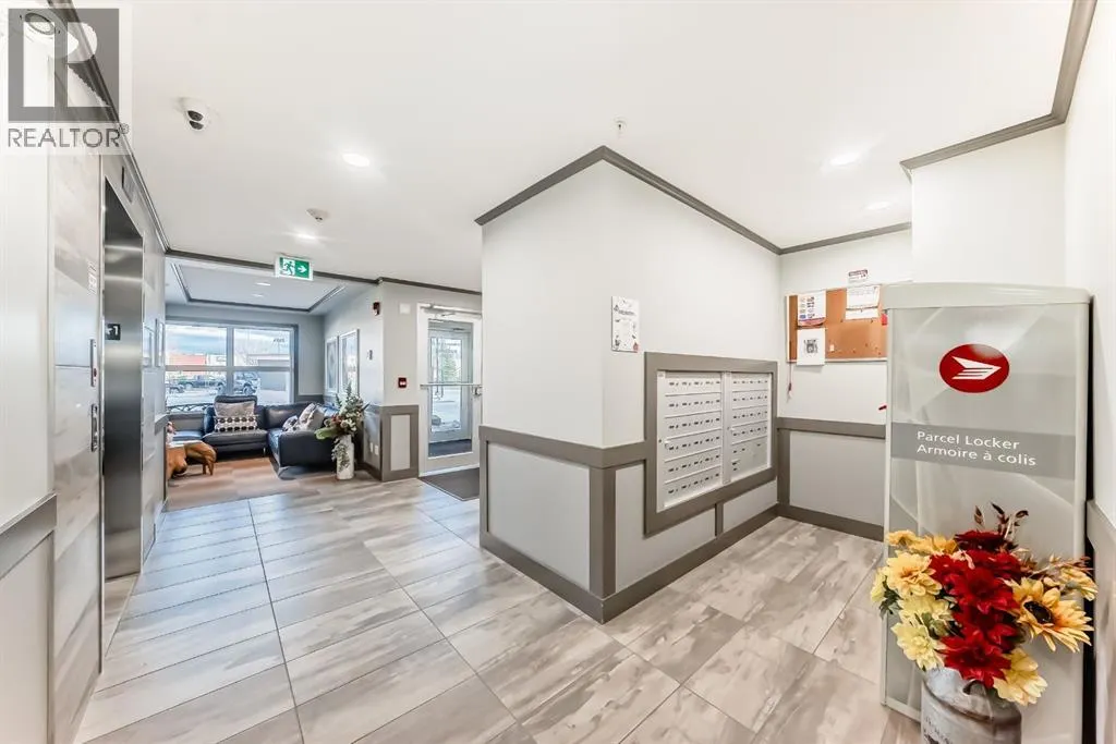 2110, 10 Market Boulevard SE