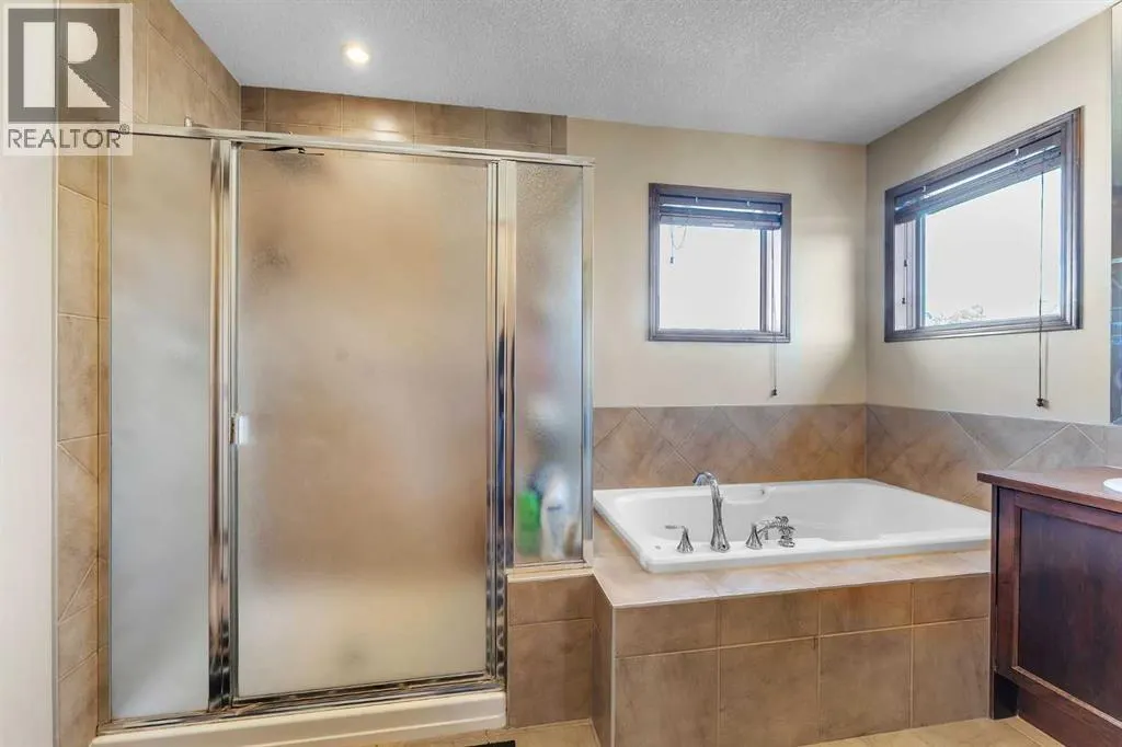 126 Tuscany Summit Heath NW