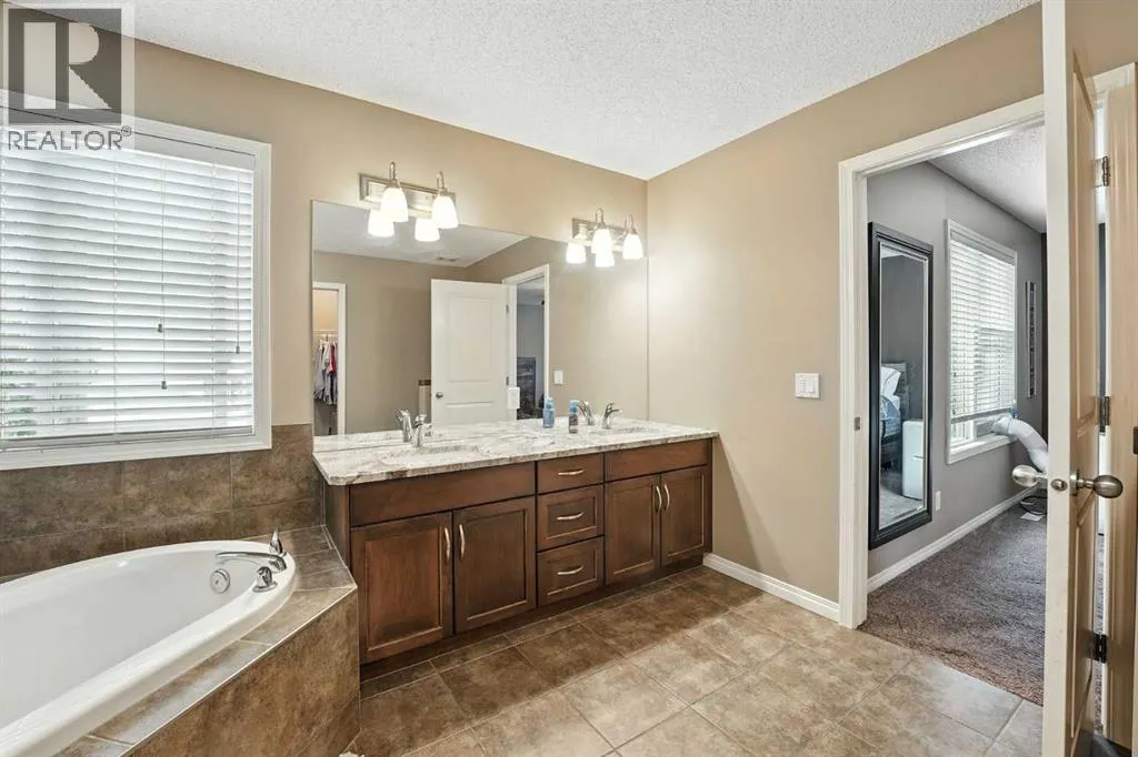 247 Copperpond Circle SE
