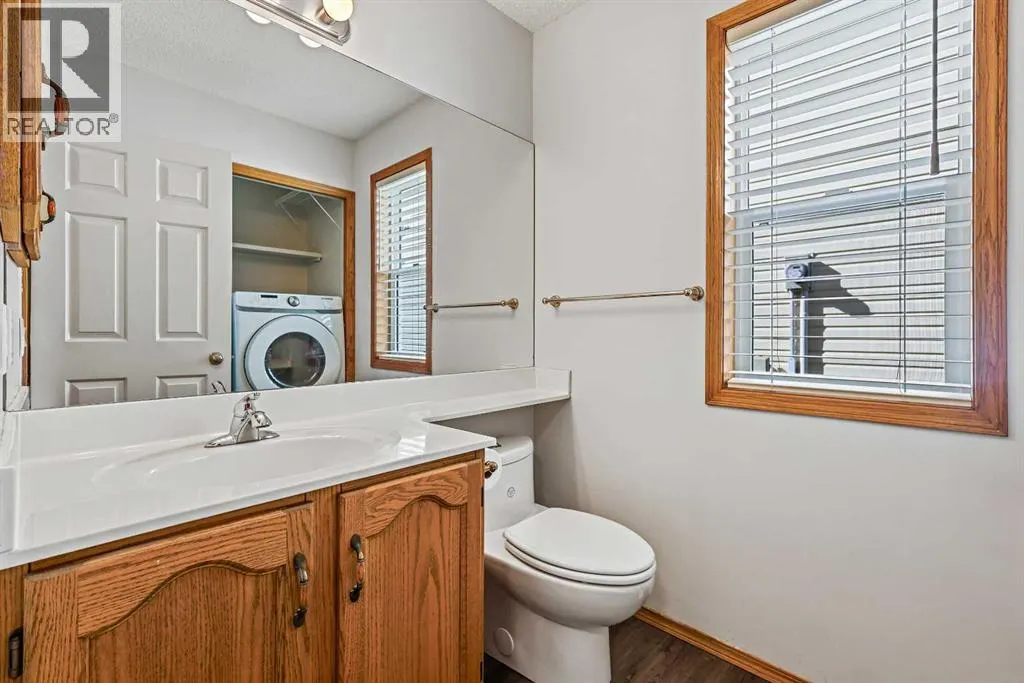109 Macewan Park View NW