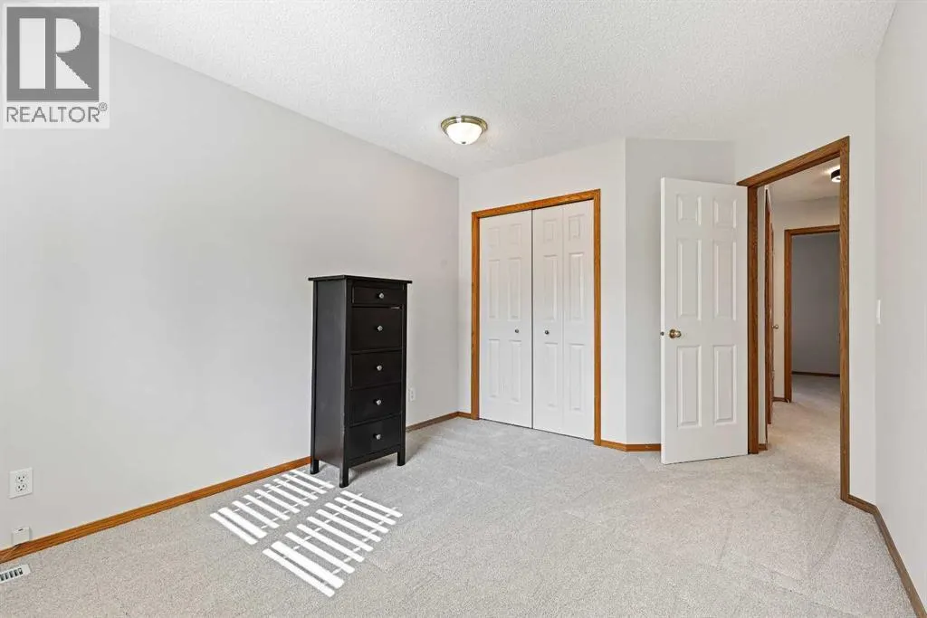 109 Macewan Park View NW