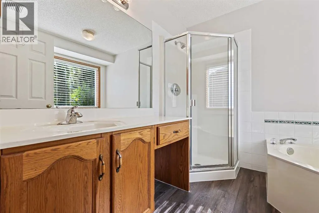 109 Macewan Park View NW