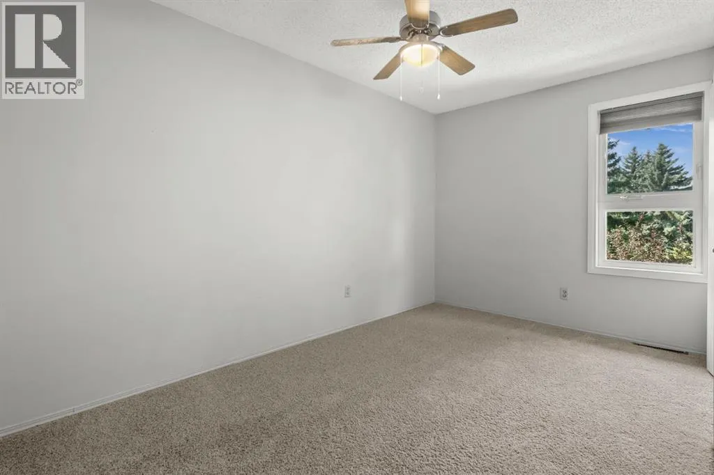 2 Canterbury Gardens SW