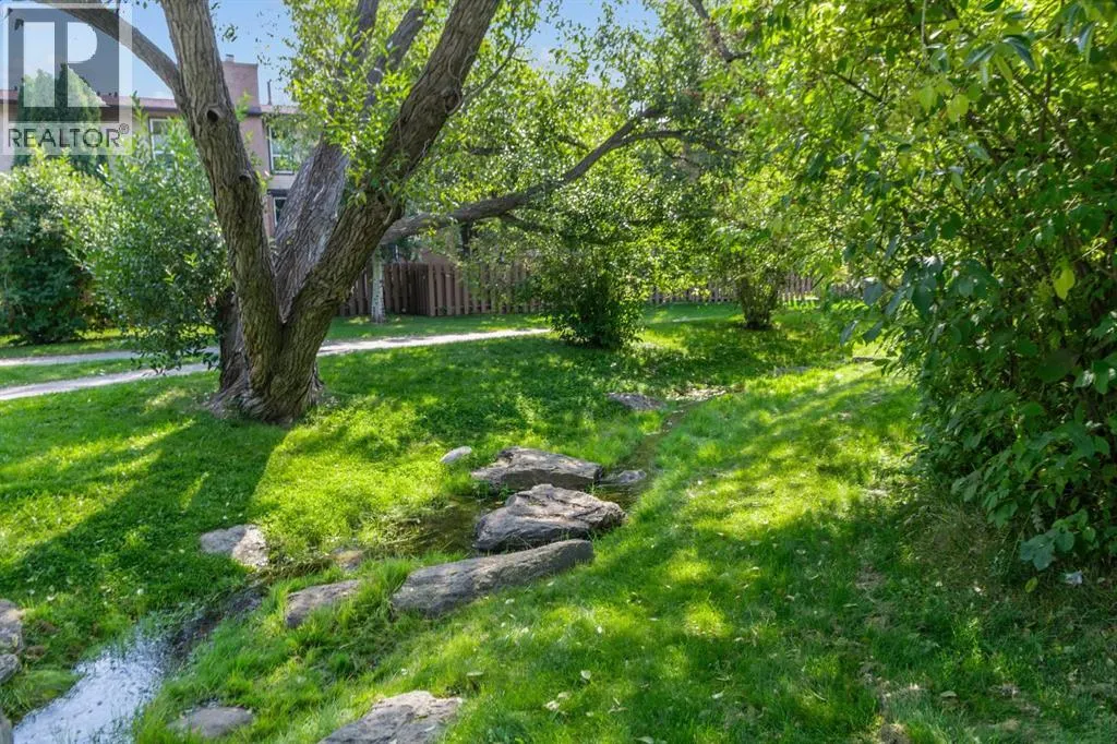 2 Canterbury Gardens SW
