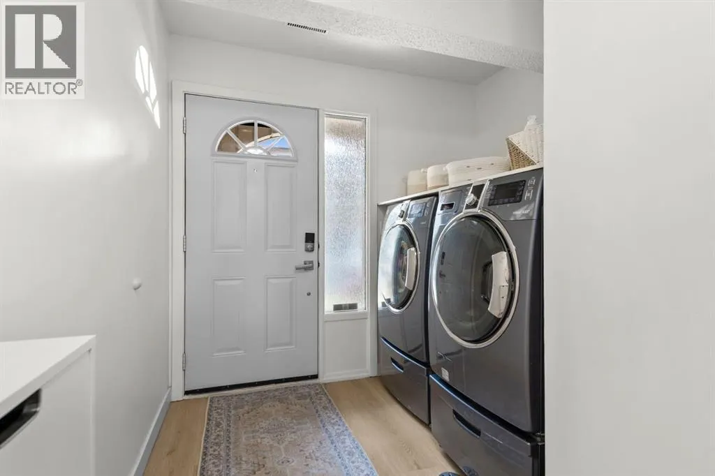 2 Canterbury Gardens SW