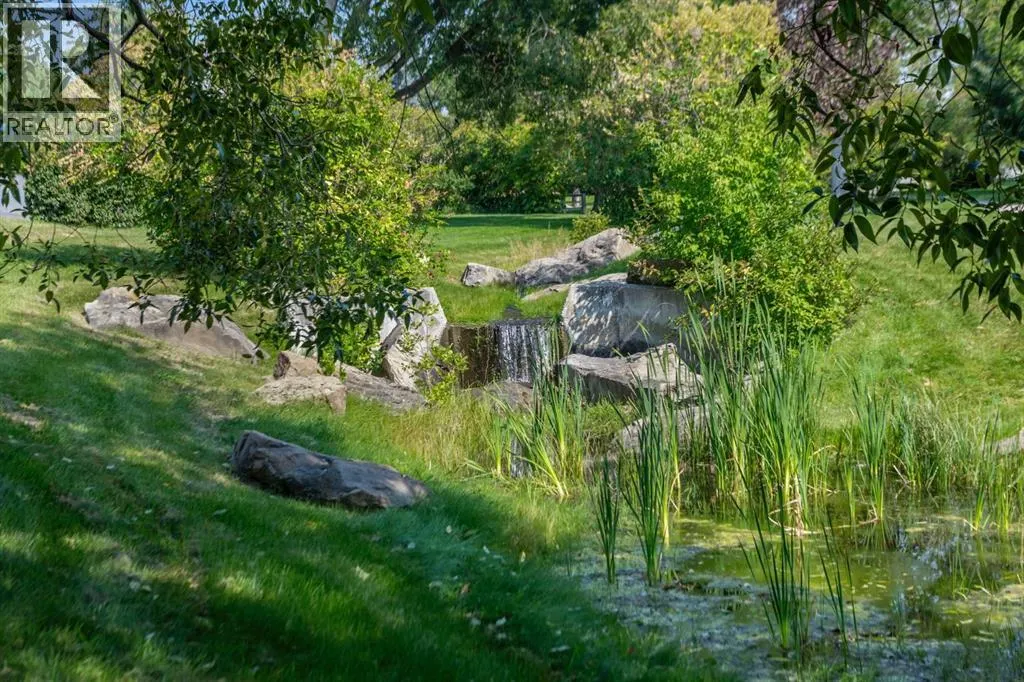2 Canterbury Gardens SW