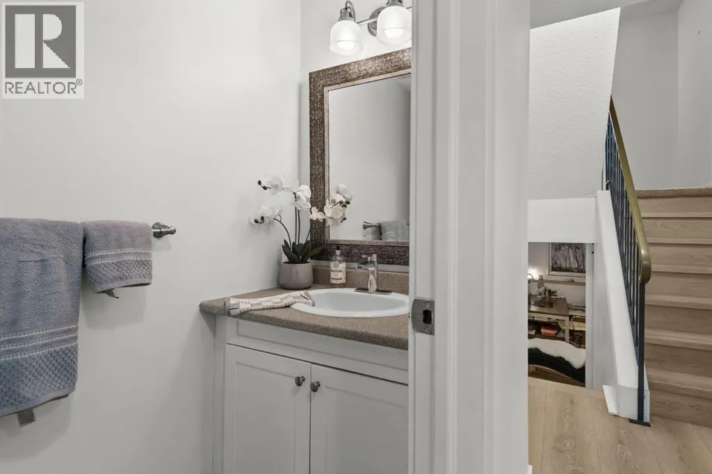 2 Canterbury Gardens SW
