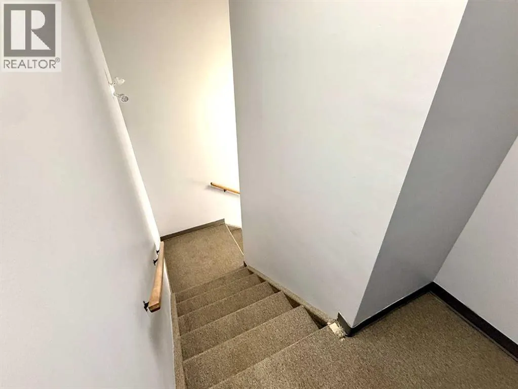 8 Van Der Horn Way