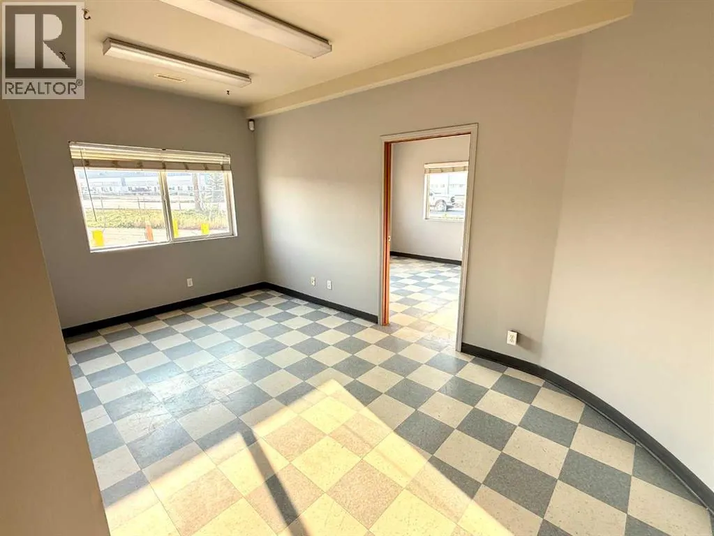 8 Van Der Horn Way