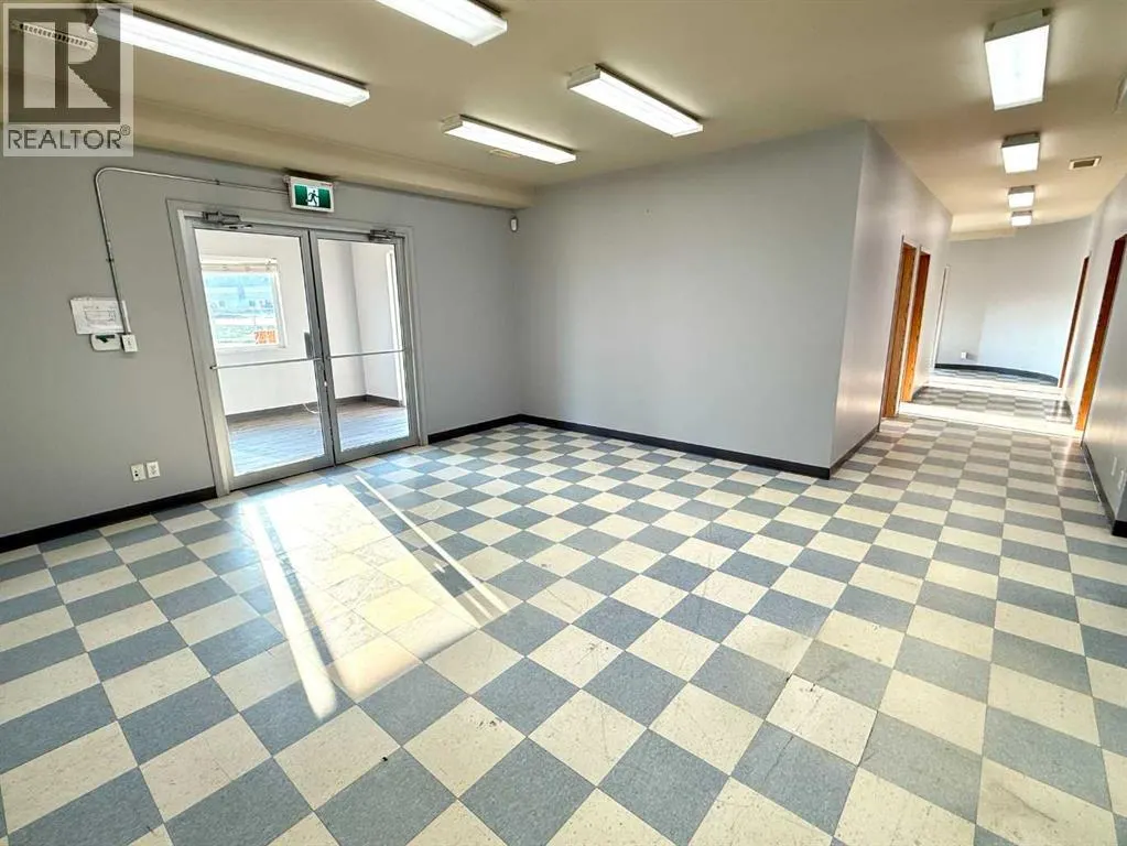 8 Van Der Horn Way