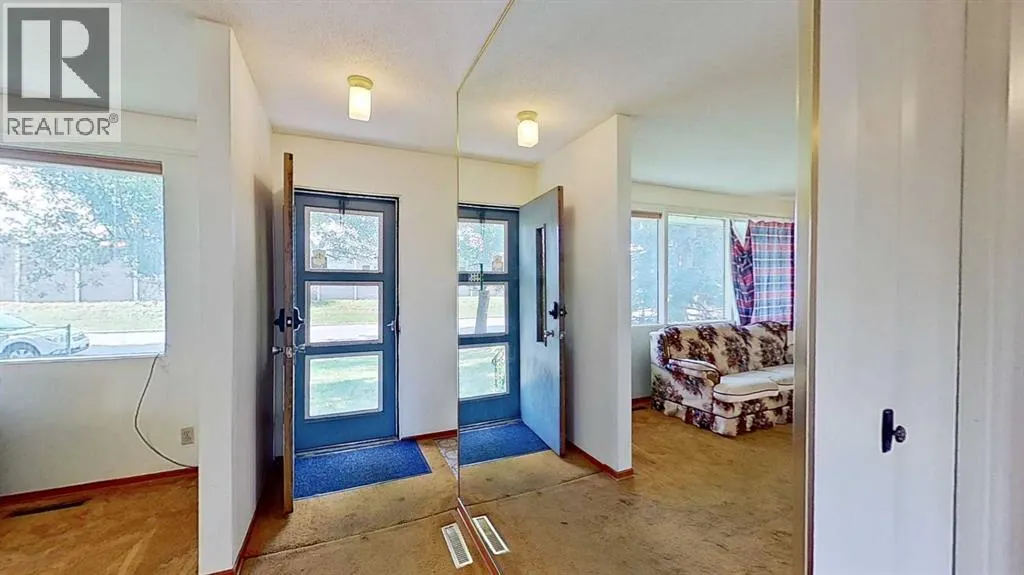 236 Westwood Drive SW