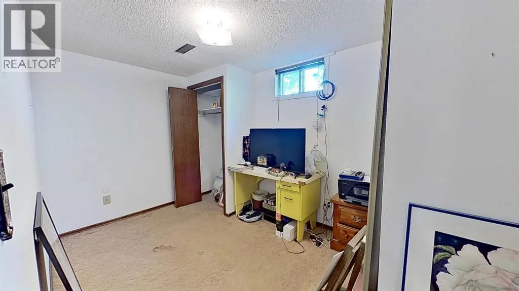 236 Westwood Drive SW