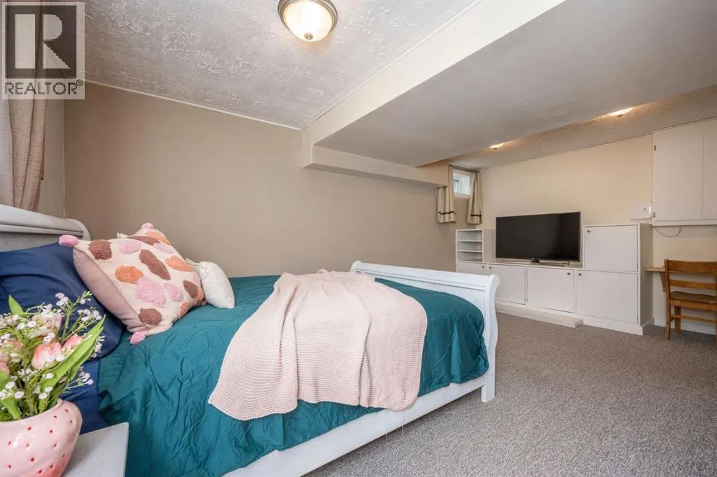 4 Beddington Way NE