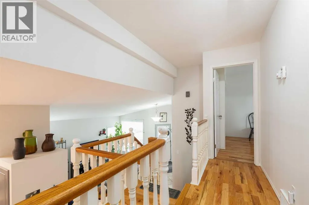 30 Heritage Crescent W