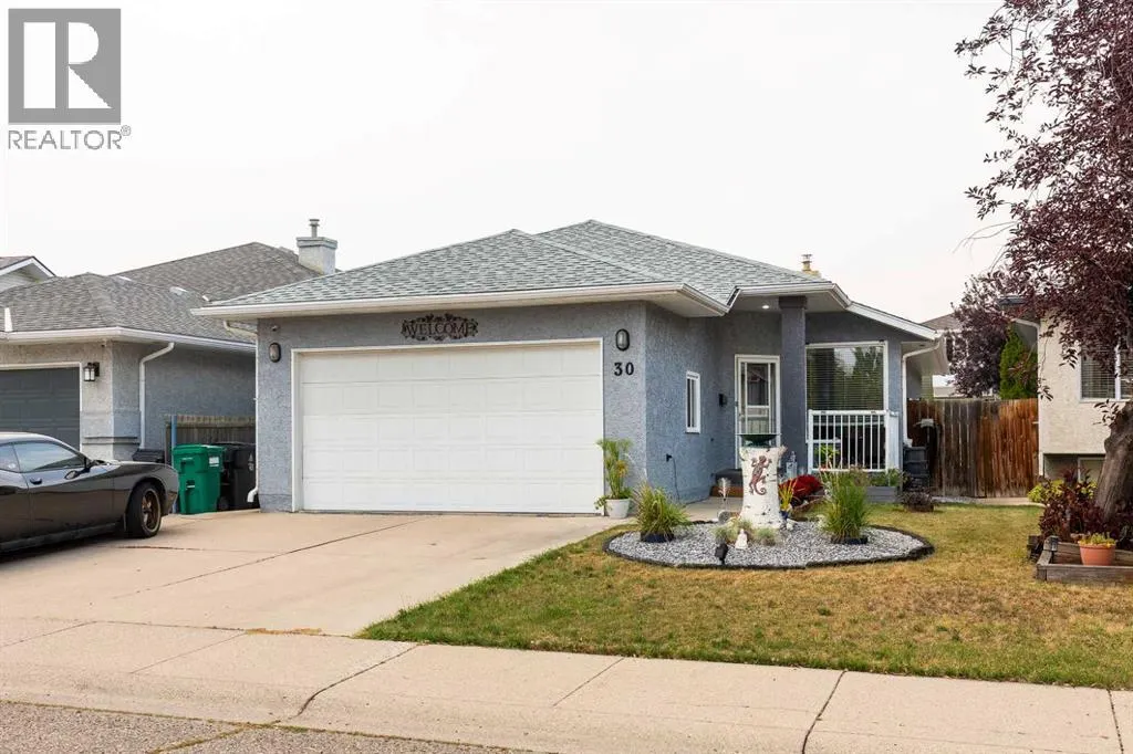 30 Heritage Crescent W