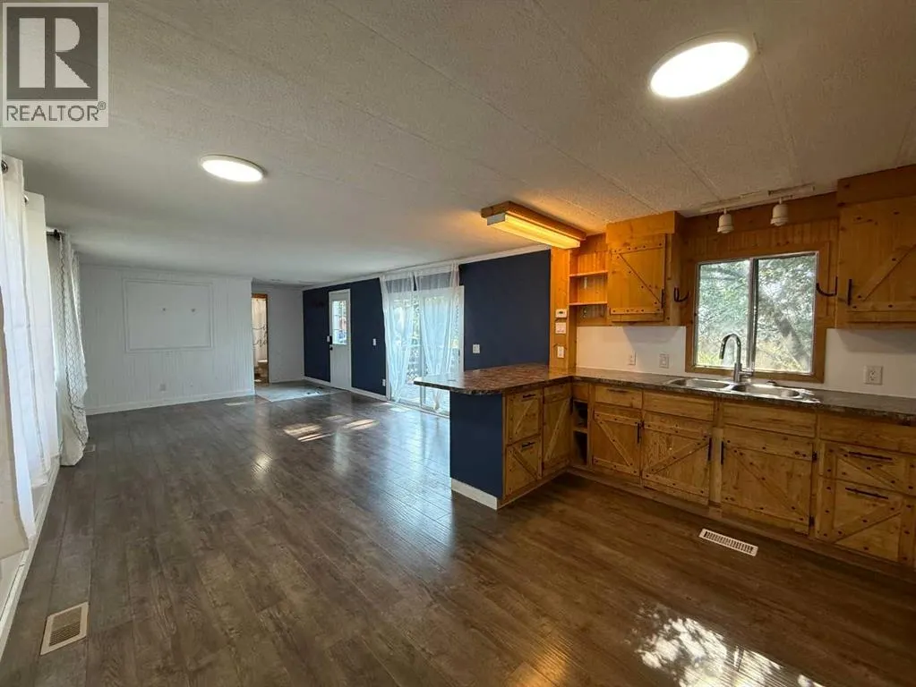 #1 6205 54 Street